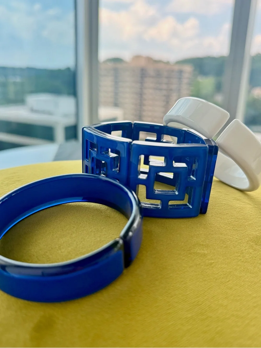 Blue Ceramic/Acrylic Smart Bracelet - Fashionable Wearable
